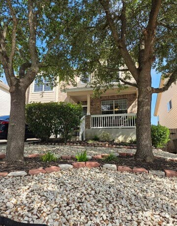 5-bedroom rental at 6714 Carlsbad Rio in San Antonio, TX — photo 2