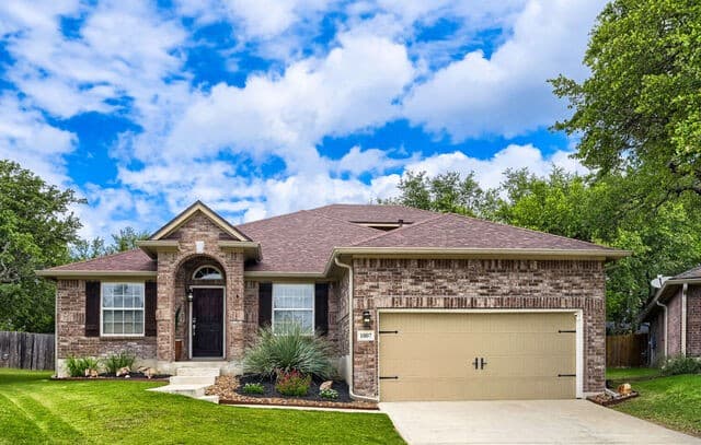 4-bedroom rental at 1007 Lariat Cove in San Antonio, TX — photo 1