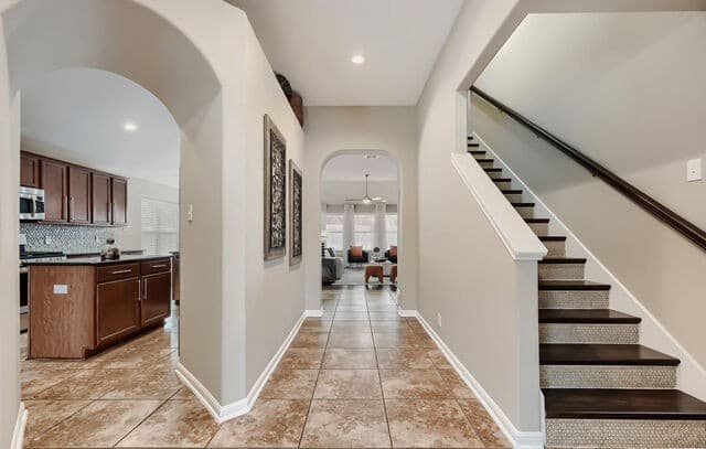 4-bedroom rental at 1007 Lariat Cove in San Antonio, TX — photo 4