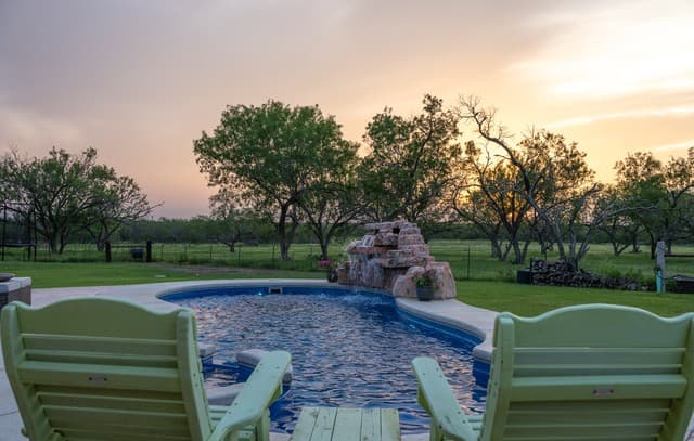 4-bedroom rental at 580 Fm 1332 in Jourdanton, TX — photo 5