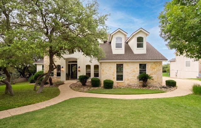 5-bedroom rental at 842 Fawnway in San Antonio, TX — photo 1