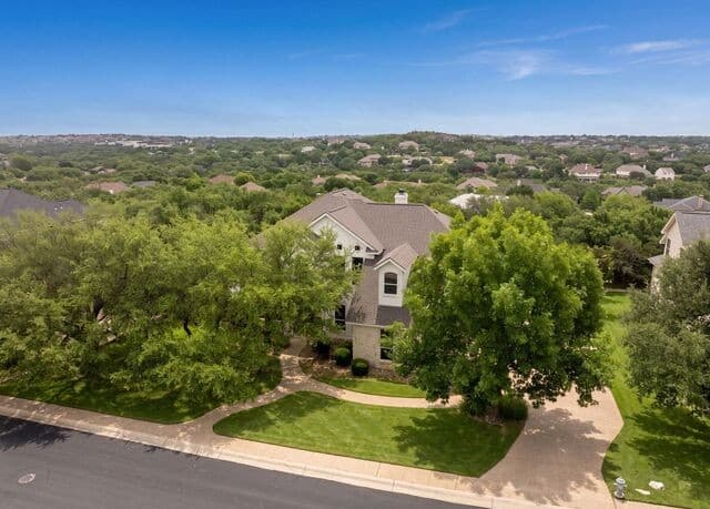 5-bedroom rental at 842 Fawnway in San Antonio, TX — photo 3