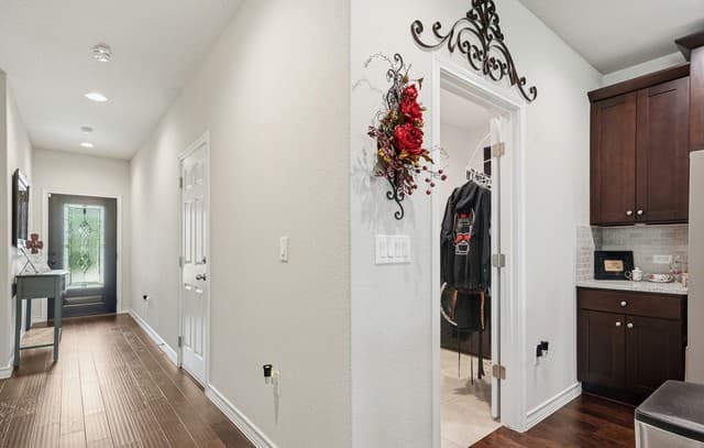 3-bedroom rental at 11926 Double Barrel in San Antonio, TX — photo 4