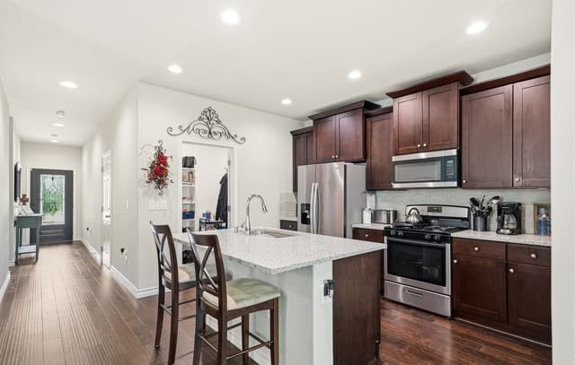 3-bedroom rental at 11926 Double Barrel in San Antonio, TX — photo 5