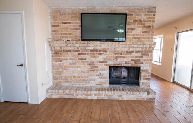2-bedroom rental at 648 Fern Meadow Dr in Universal City, TX — photo 2