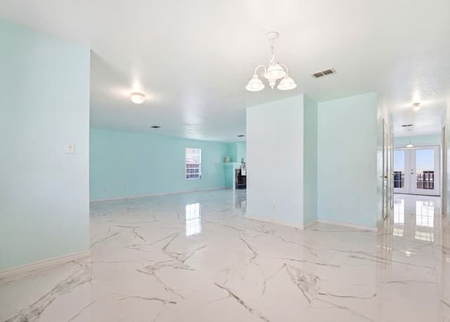 3-bedroom rental at 10010 Moongrove Pass in San Antonio, TX — photo 4