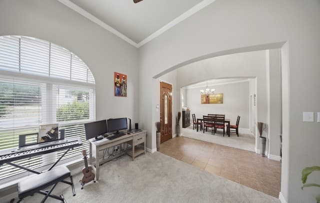 5-bedroom rental at 226 Impala Trce in San Antonio, TX — photo 5