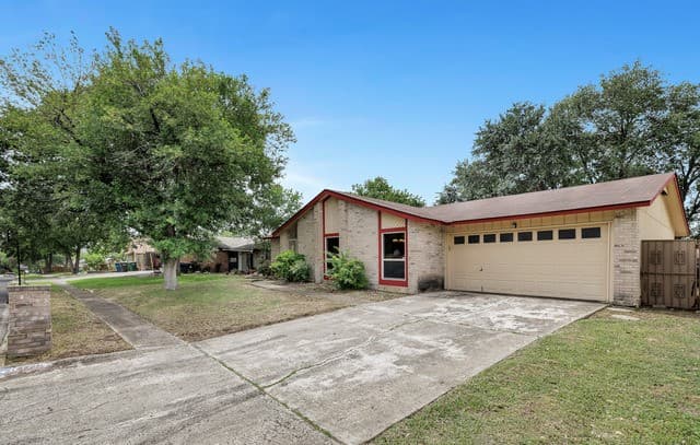 3-bedroom rental at 5118 El Capitan in San Antonio, TX — photo 3