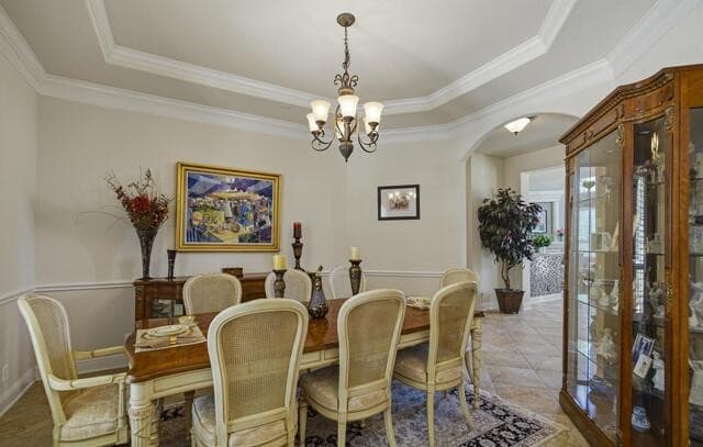 4-bedroom rental at 18214 Branson Fls in San Antonio, TX — photo 5
