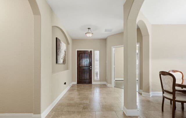 4-bedroom rental at 2944 Winding Trl in Schertz, TX — photo 5