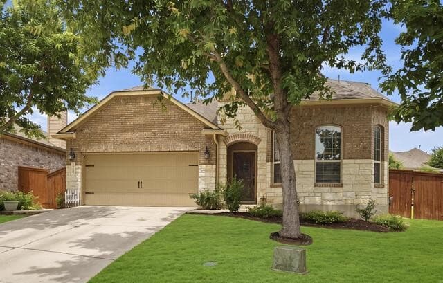 4-bedroom rental at 12307 Wagon Boss in San Antonio, TX — photo 2