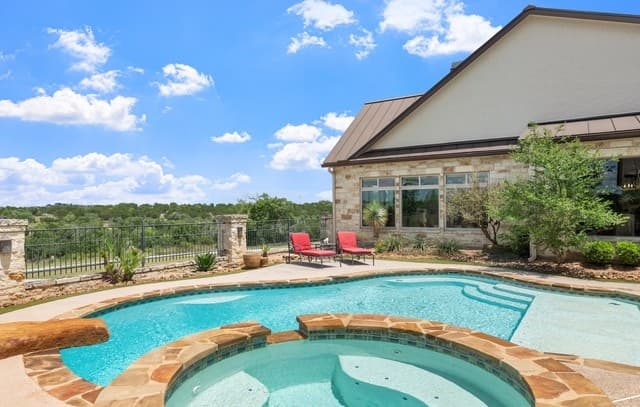 Home for sale at 1454 Kendall Jackson Rd in Comfort, TX — photo 4