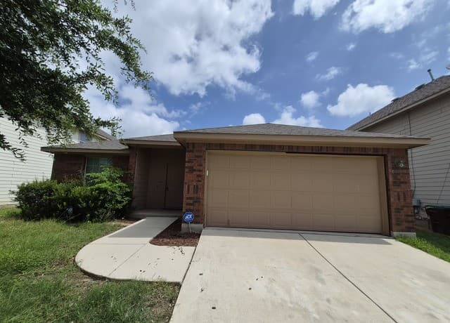 3-bedroom rental at 8915 Audubon Park in Converse TX