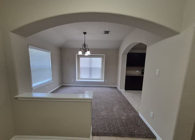 3-bedroom rental at 8915 Audubon Park in Converse, TX — photo 3