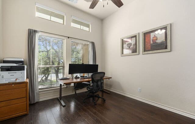 4-bedroom rental at 26110 Sunny Meadow in San Antonio, TX — photo 5
