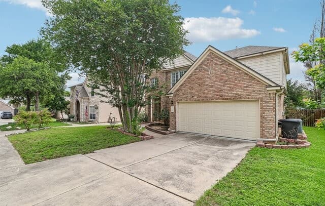 4-bedroom rental at 11238 Jade Spg in San Antonio, TX — photo 2