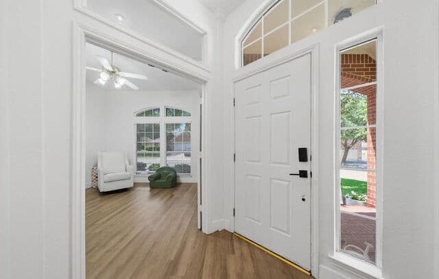3-bedroom rental at 8910 Brae Bnd in San Antonio, TX — photo 4