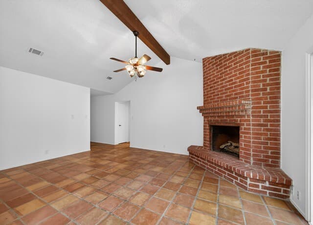 4-bedroom rental at 7735 Creek Trail St in San Antonio, TX — photo 5