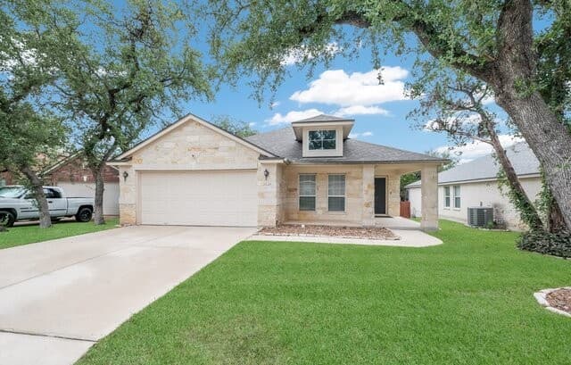 3-bedroom rental at 26122 Indian Clf in San Antonio, TX — photo 3