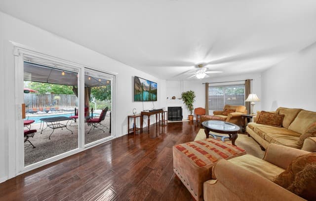 4-bedroom rental at 21527 Tenore in San Antonio, TX — photo 5