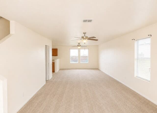 3-bedroom rental at 4342 Southton Way in San Antonio, TX — photo 4