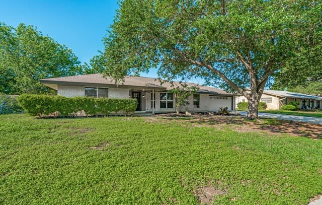 3-bedroom rental at 654 Richfield in Windcrest, TX — photo 1