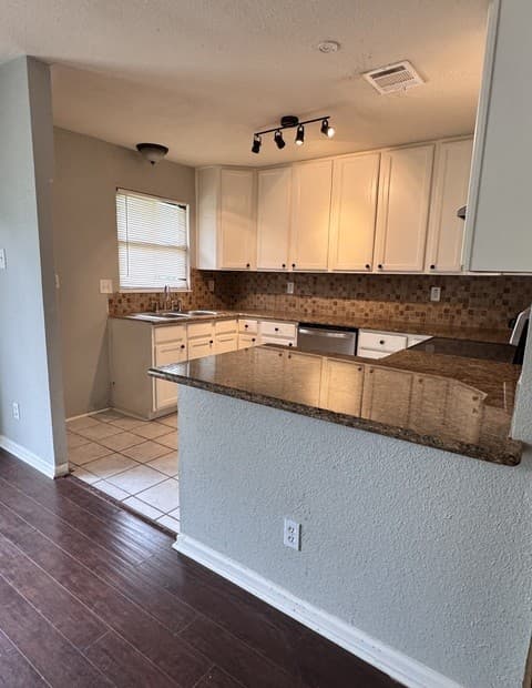 3-bedroom rental at 107 Sabyan Dr in San Antonio, TX — photo 2