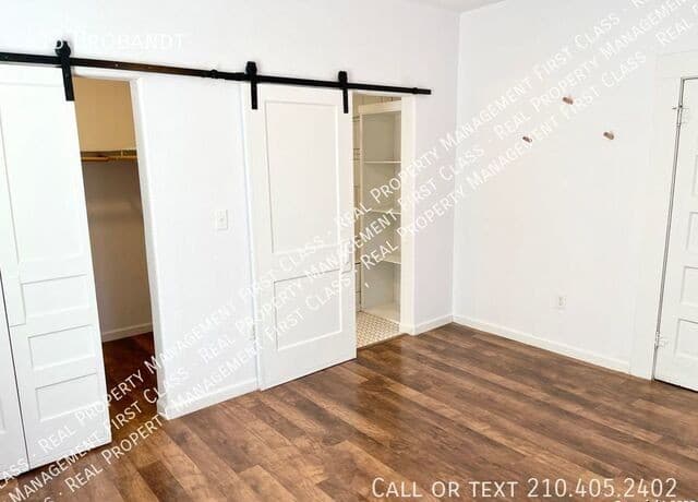 2-bedroom rental at 413 Probandt in San Antonio, TX — photo 4