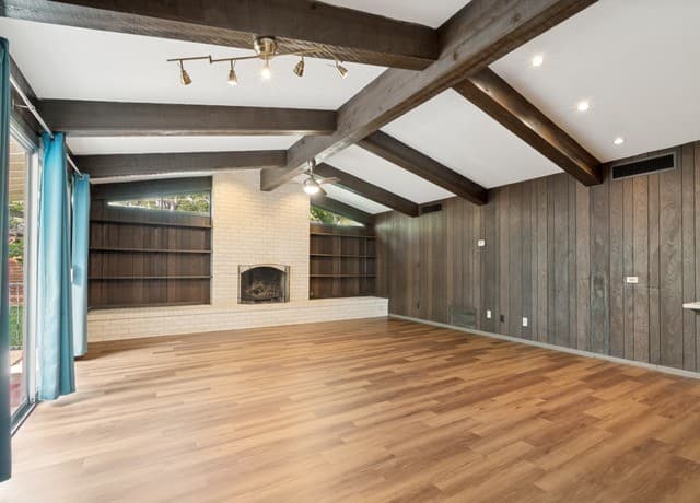 3-bedroom rental at 9018 Rock Cliff Rd in San Antonio, TX — photo 4