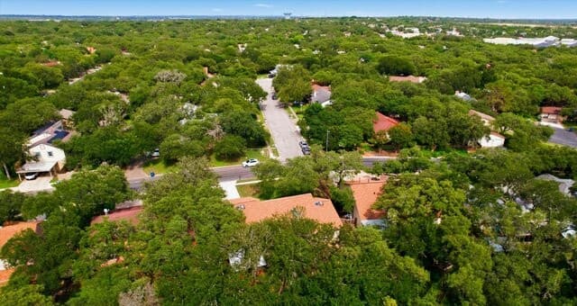 3-bedroom rental at 14203 Rocky Pine Woods St in San Antonio, TX — photo 3