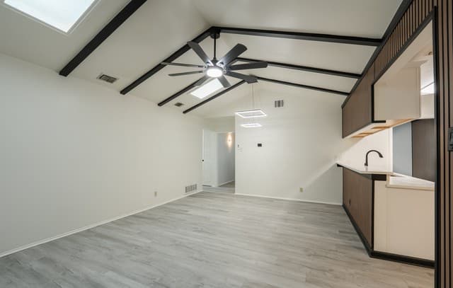 3-bedroom rental at 5015 Northfield in San Antonio, TX — photo 5