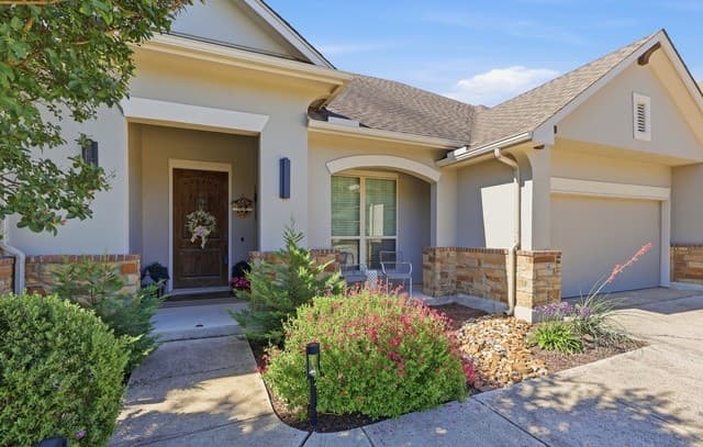 3-bedroom rental at 1918 Capella Crk in San Antonio, TX — photo 1