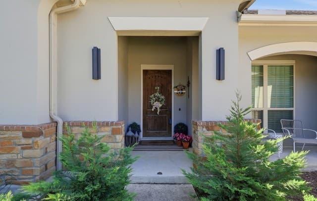 3-bedroom rental at 1918 Capella Crk in San Antonio, TX — photo 3