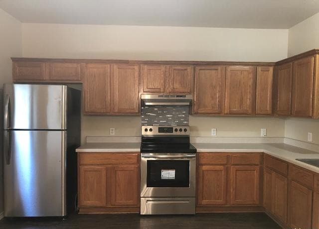 3-bedroom rental at 5514 Justin Cv in San Antonio, TX — photo 3
