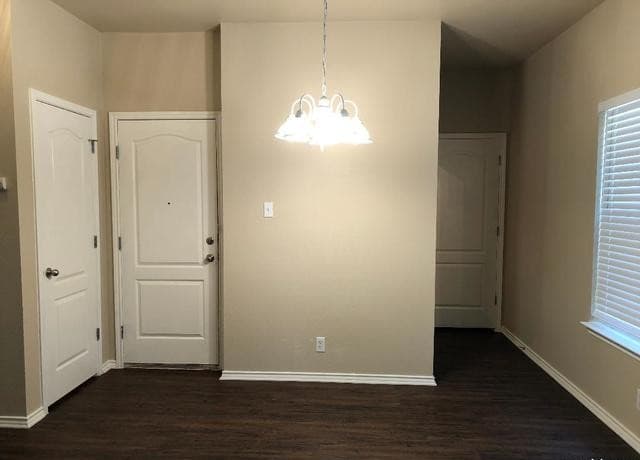 3-bedroom rental at 5514 Justin Cv in San Antonio, TX — photo 5