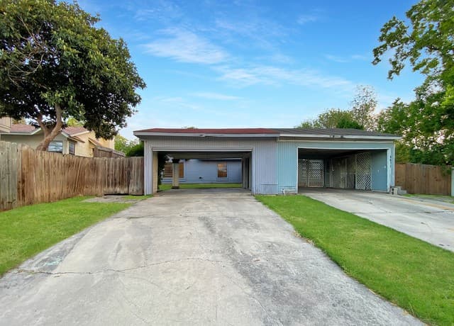 2-bedroom rental at 1315 Coldwater in San Antonio, TX — photo 1