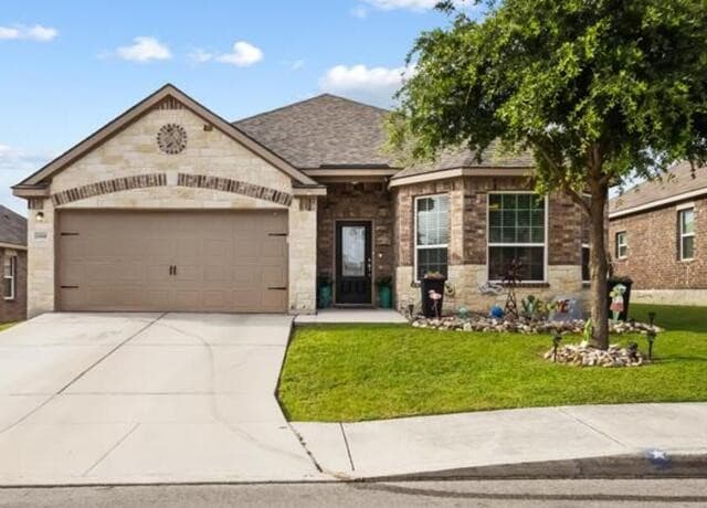 3-bedroom rental at 11918 Luckey Riv in San Antonio, TX — photo 1