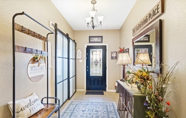 3-bedroom rental at 11918 Luckey Riv in San Antonio, TX — photo 3