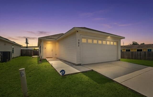 3-bedroom rental at 502 Primrose in San Antonio, TX — photo 1