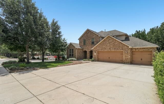 4-bedroom rental at 8902 River Trace in San Antonio, TX — photo 3