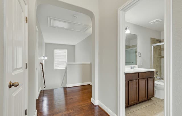 3-bedroom rental at 8423 Meri Leap in San Antonio, TX — photo 5