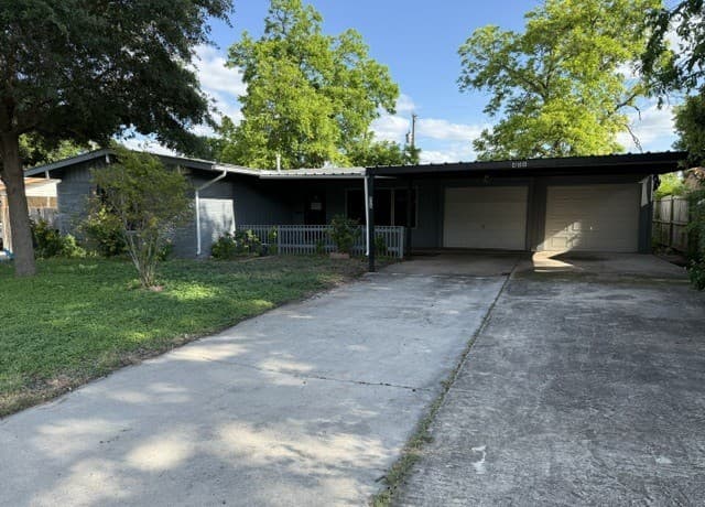 3-bedroom rental at 406 Creath Pl in San Antonio, TX — photo 1
