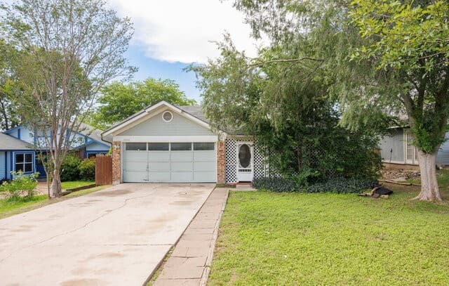 3-bedroom rental at 13171 Feather Ridge Dr in San Antonio, TX — photo 1