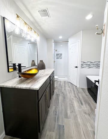 3-bedroom rental at 13239 Larkplace Dr in San Antonio, TX — photo 3