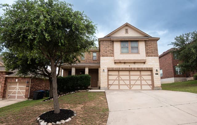4-bedroom rental at 21207 Leslie Carson in San Antonio, TX — photo 2