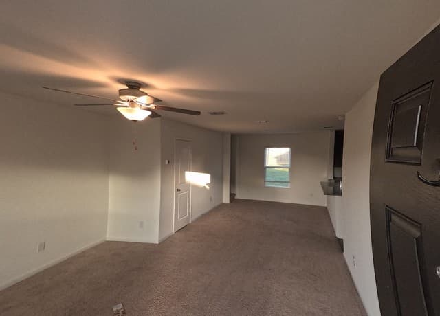 3-bedroom rental at 7231 Lazy Cyn in San Antonio, TX — photo 3