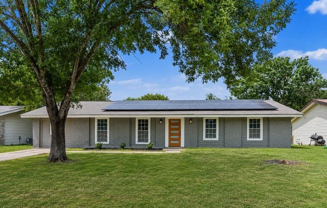 4-bedroom rental at 5055 Galahad in San Antonio, TX — photo 1