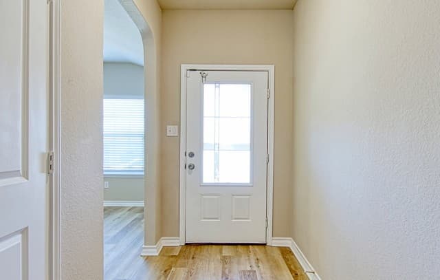 3-bedroom rental at 7614 Eclipse Mark in San Antonio, TX — photo 5
