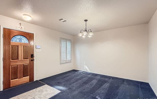 4-bedroom rental at 7719 Baden Post in San Antonio, TX — photo 3