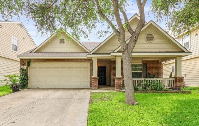 3-bedroom rental at 9935 Gazelle Frst in San Antonio, TX — photo 1